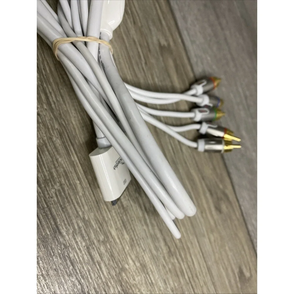 Rocketfish‎ RF-AP300 30 Pin To Composite And USB Cable